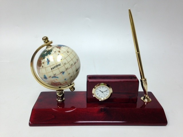 Прибор настольный (часы, ручка)